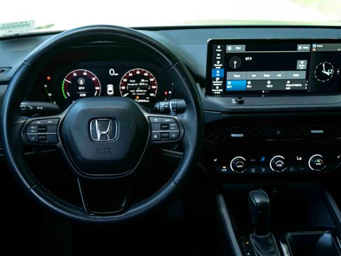 Used 2023 Honda Accord EX-L image 19