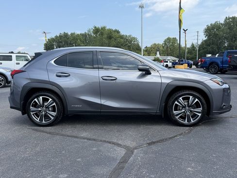 Used 2020 Lexus UX 250h w/ Luxury Package image 9