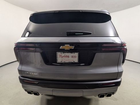 Used 2025 Chevrolet Traverse LT w/ LPO, Floor Liner Package FWD image 6