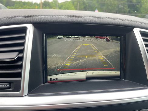 Used 2016 Mercedes-Benz GL 450 4MATIC image 15