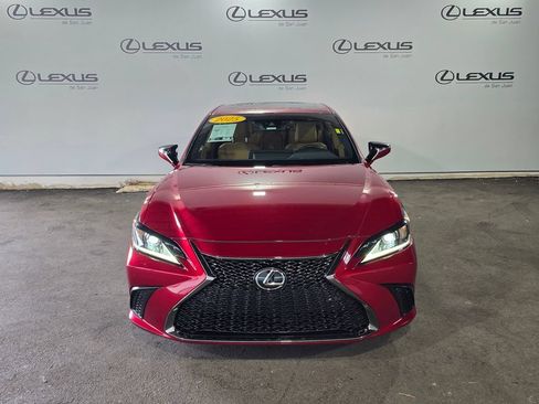 Used 2025 Lexus ES 300h w/ Premium Package FWD image 2
