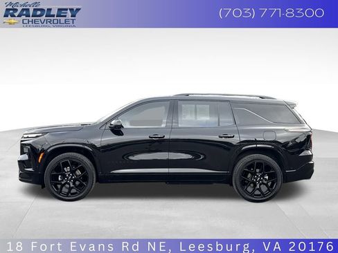 Certified 2024 Chevrolet Traverse RS w/ LPO, Floor Liner Package image 2