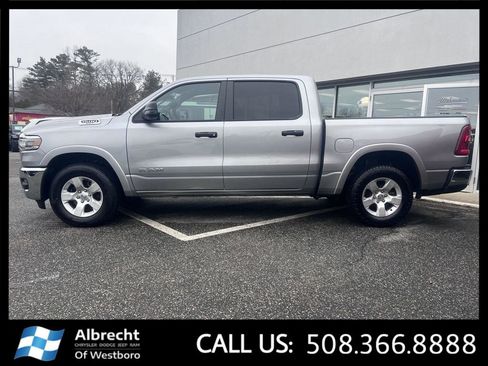 Used 2025 RAM 1500 Big Horn AWD/4WD image 2