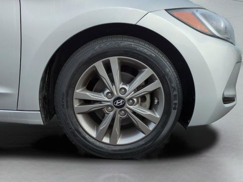 Used 2017 Hyundai Elantra Value Edition image 10