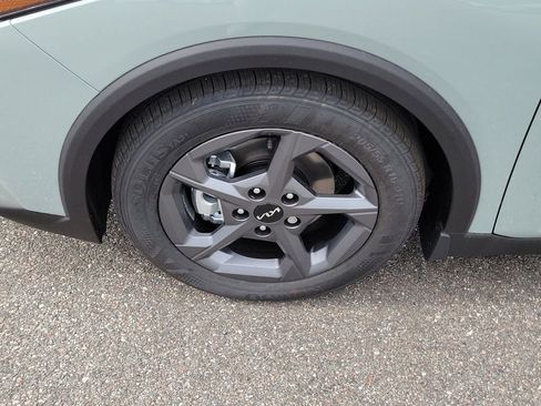 New 2026 Kia K4 FWD image 34