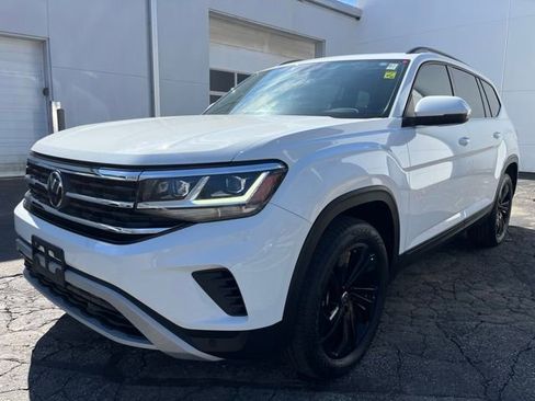 Certified 2023 Volkswagen Atlas SE w/ Panoramic Sunroof Package image 1