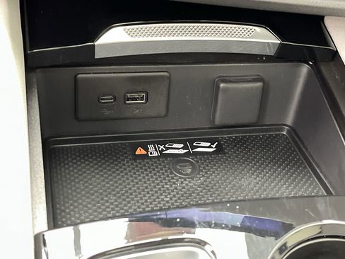 Certified 2024 Buick Envision Avenir image 25