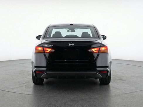 Used 2025 Nissan Altima 2.5 SV FWD image 7