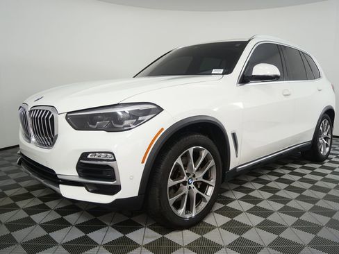 Used 2021 BMW X5 xDrive40i w/ Premium Package 2 AWD/4WD image 7