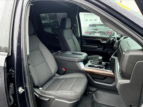 Used 2022 GMC Sierra 1500 Elevation image 11