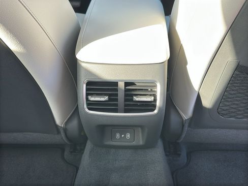 New 2025 Hyundai Sonata Limited image 34