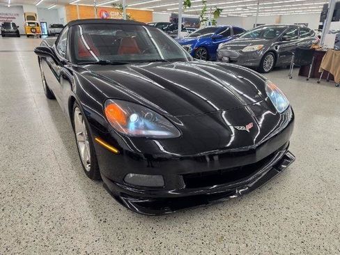 Used 2009 Chevrolet Corvette Convertible w/ Preferred Equipment Group RWD image 4