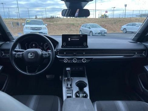 Used 2025 Honda Civic Sport image 9