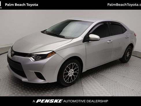 Used 2014 Toyota Corolla LE FWD image 1