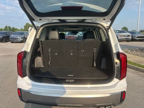 Used 2025 Kia Telluride S AWD/4WD image 13