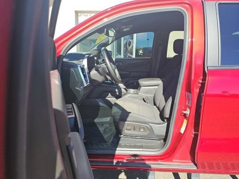Used 2024 GMC Canyon Elevation w/ Convenience Package AWD/4WD image 9