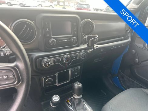Used 2021 Jeep Wrangler Sport AWD/4WD image 15