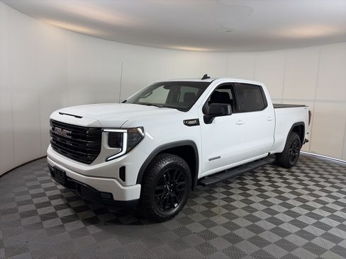 Certified 2025 GMC Sierra 1500 Elevation AWD/4WD image 2
