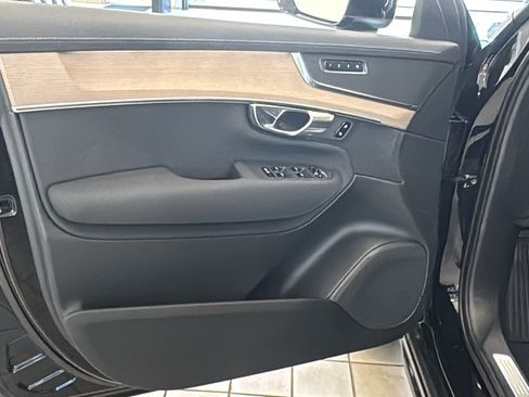 New 2026 Volvo XC90 B5 Core AWD/4WD image 21