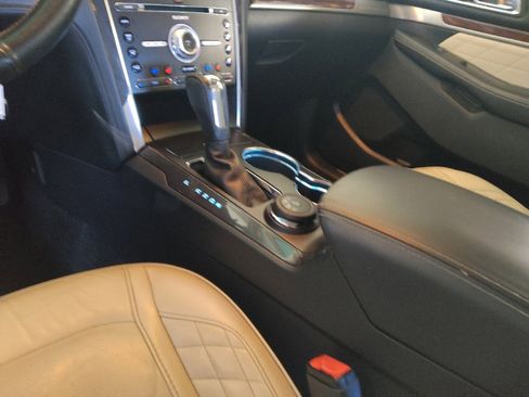 Used 2017 Ford Explorer Platinum image 26