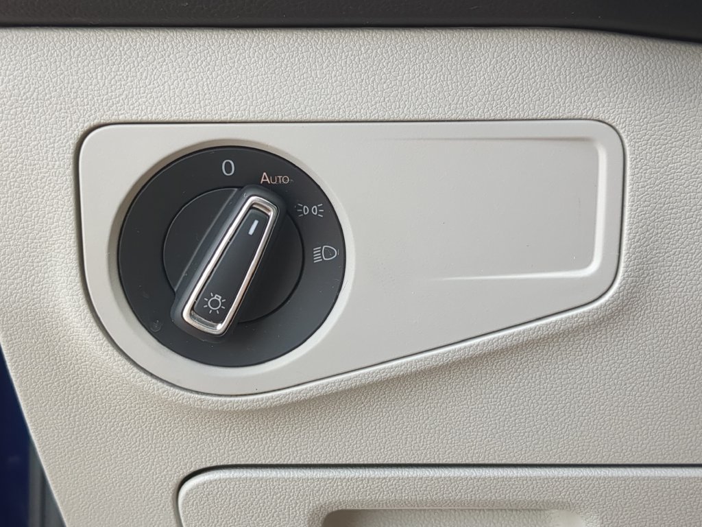Certified 2023 Volkswagen Tiguan SE FWD image 27