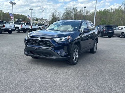 Used 2024 Toyota RAV4 XLE AWD/4WD image 8