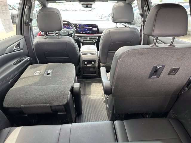 Used 2024 Chevrolet Traverse RS w/ LPO, Floor Liner Package AWD/4WD image 11