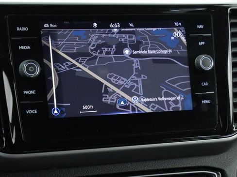 Used 2022 Volkswagen Atlas Cross Sport SEL image 18