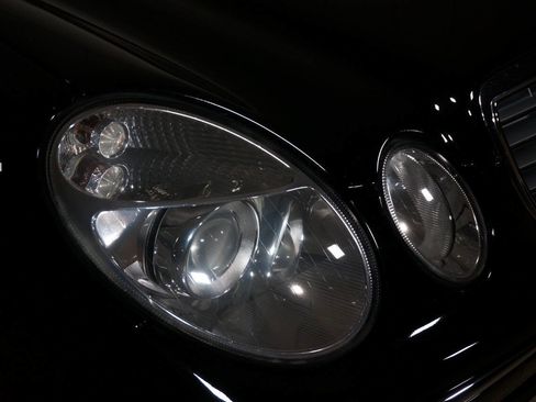 Used 2006 Mercedes-Benz E 350 Sedan image 25