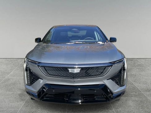 New 2026 Cadillac Optiq Sport 2 image 8