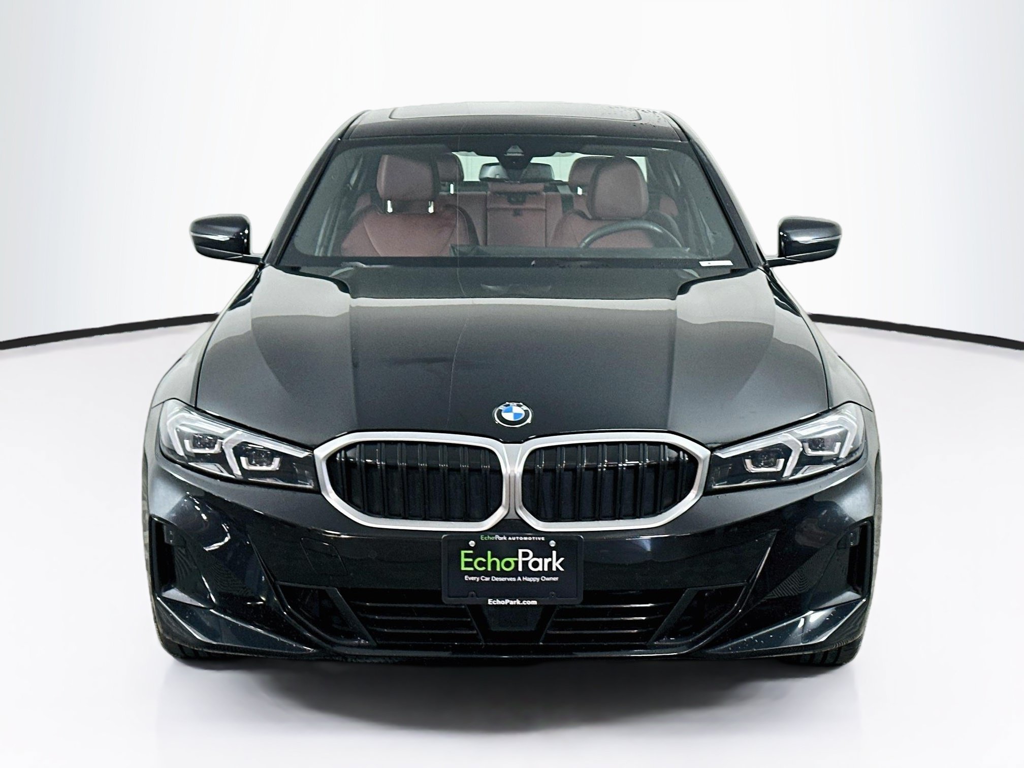 Used 2025 BMW 330i Sedan RWD image 2