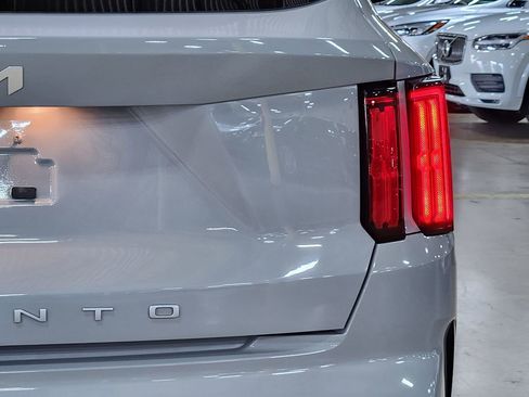 Used 2022 Kia Sorento SX image 22