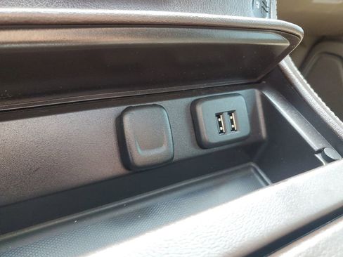 Used 2015 Chevrolet Tahoe LTZ AWD/4WD image 32
