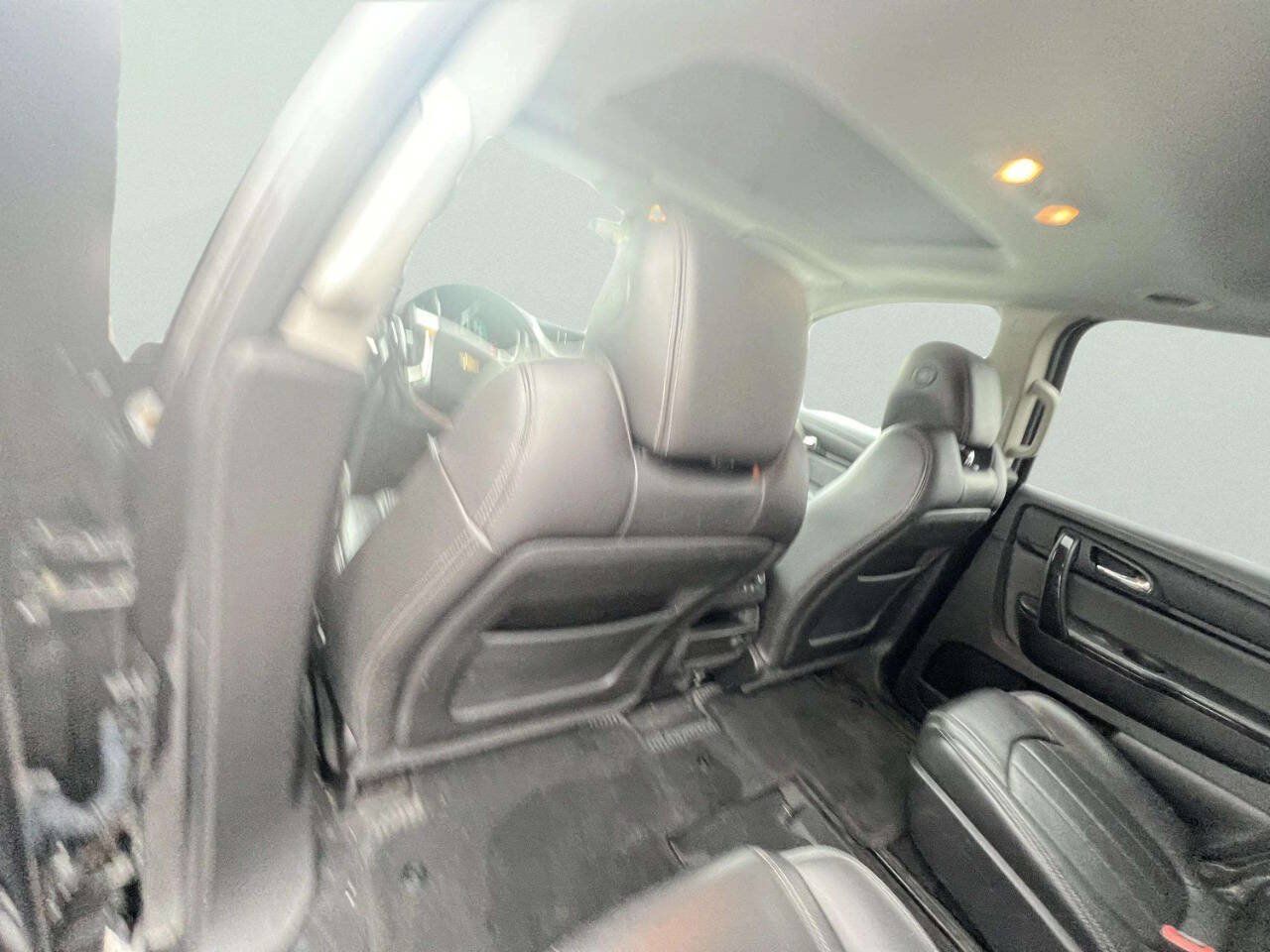 Used 2015 Chevrolet Traverse LTZ AWD/4WD image 5