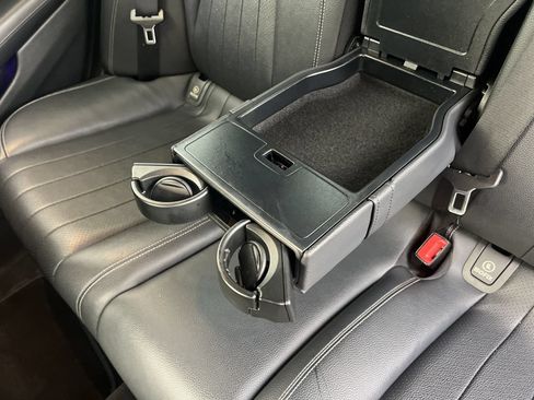 Used 2018 Mercedes-Benz E 300 image 19