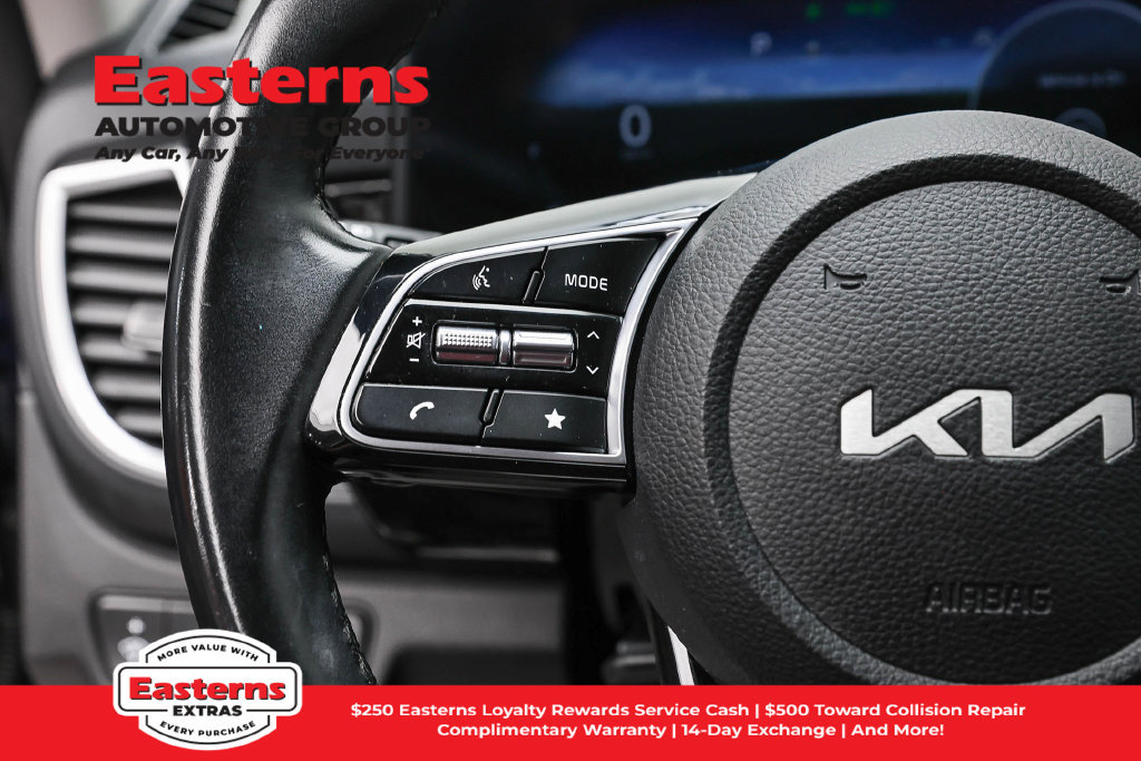 Used 2024 Kia Seltos S AWD/4WD image 16