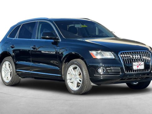 Used 2017 Audi Q5 2.0T Premium Plus w/ Technology Package image 8