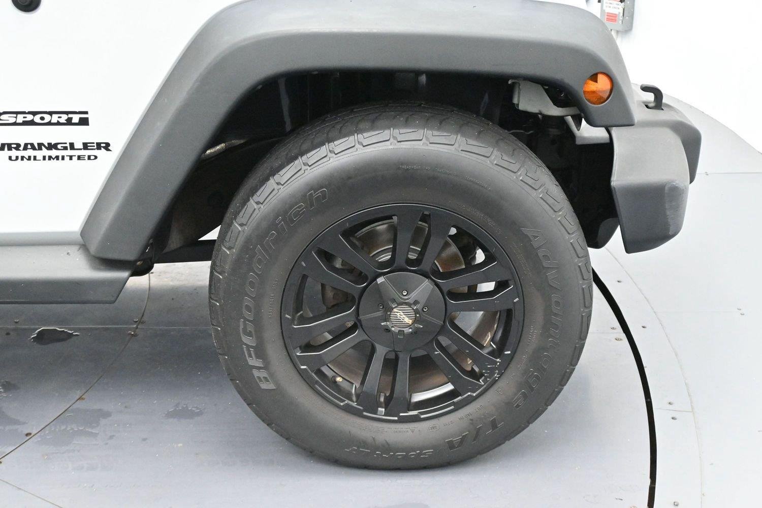 Used 2015 Jeep Wrangler Unlimited Sport w/ Quick Order Package 24S AWD/4WD image 28
