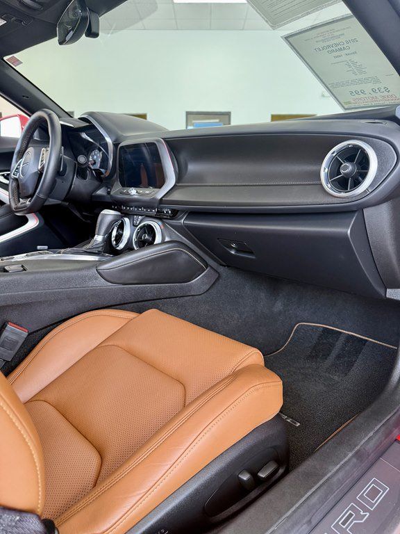 Used 2016 Chevrolet Camaro SS RWD image 12