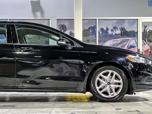Used 2016 Ford Fusion SE image 30