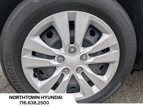Used 2023 Kia Soul LX FWD image 38