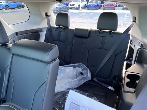 Used 2025 Honda Pilot EX-L image 49