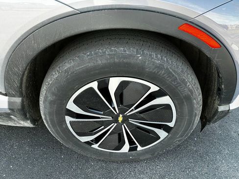 Used 2024 Chevrolet Blazer EV LT image 12