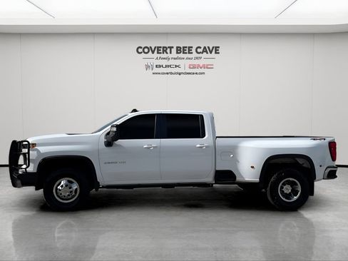 Used 2024 Chevrolet Silverado 3500 LT w/ Convenience Package image 5
