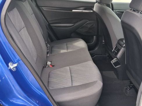 Used 2024 Kia Seltos LX AWD/4WD image 8