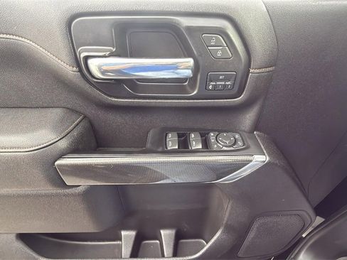 Used 2022 GMC Sierra 2500 AT4 image 25