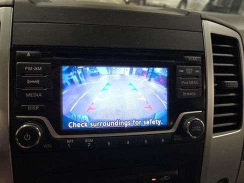Used 2018 Nissan Frontier SV AWD/4WD image 15