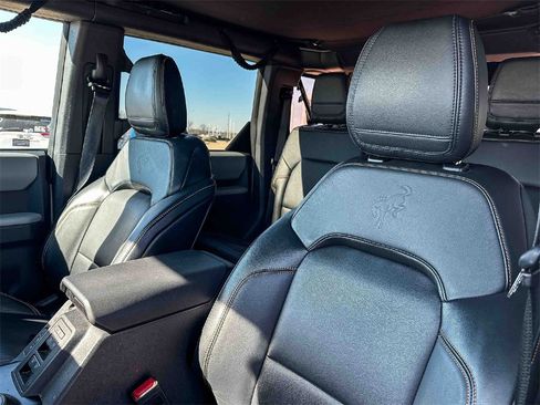 Used 2021 Ford Bronco Badlands image 6