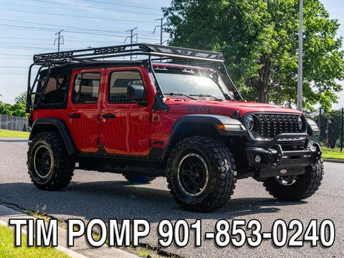 Used 2024 Jeep Wrangler Unlimited Sport AWD/4WD image 4