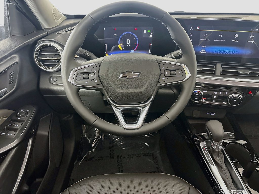 New 2026 Chevrolet Trax ACTIV w/ Sunroof Package FWD image 21